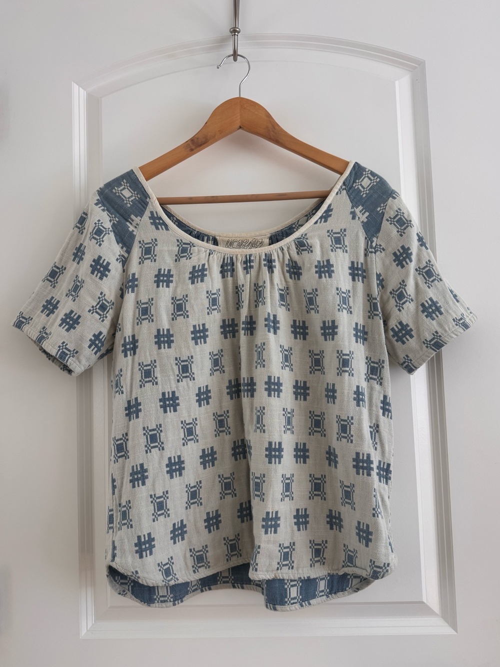 Ace & Jig Blue and Cream Turnaround Short-Sleeve Cotton Top size medium